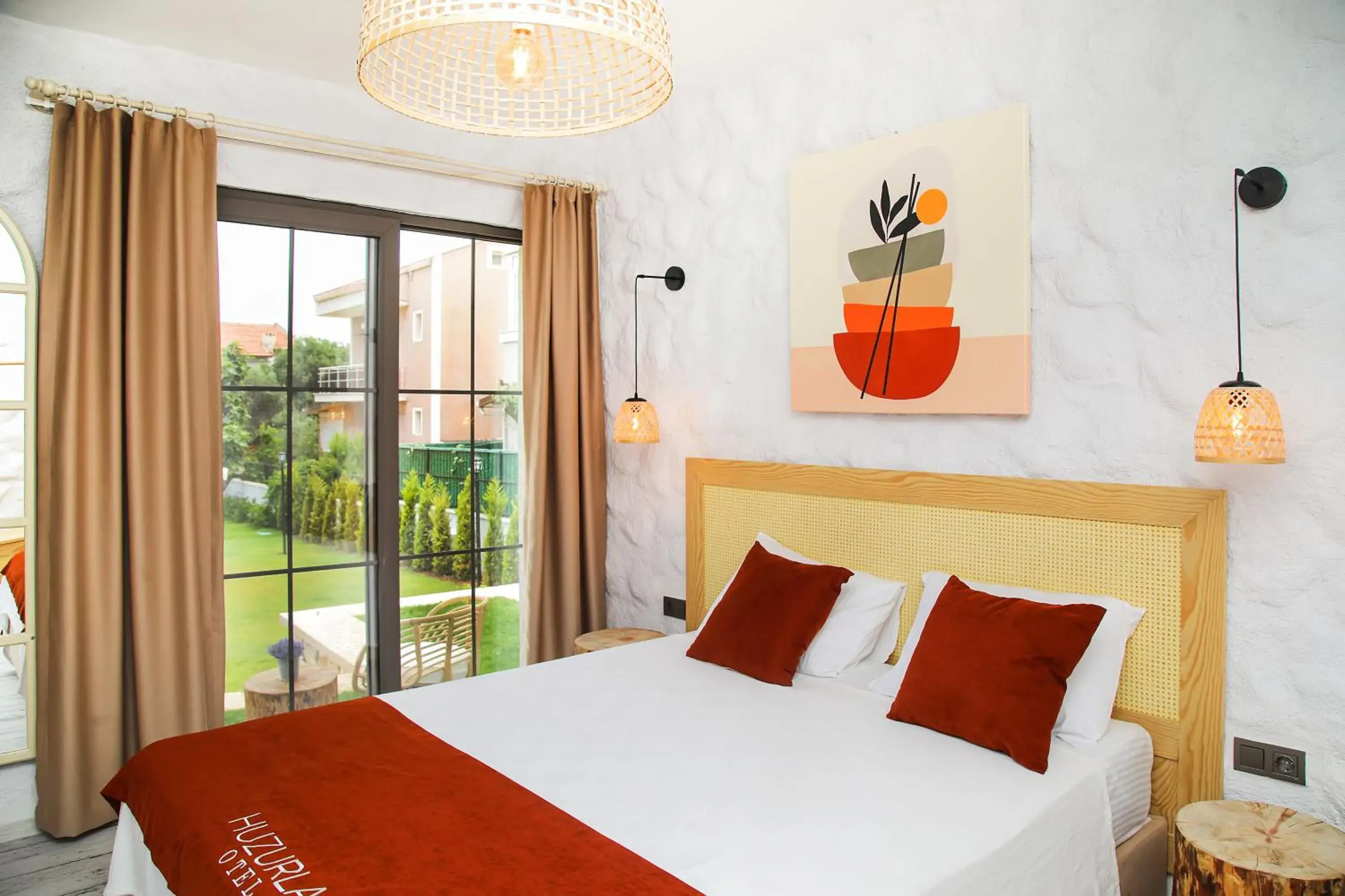 Bed in Huzurla otel